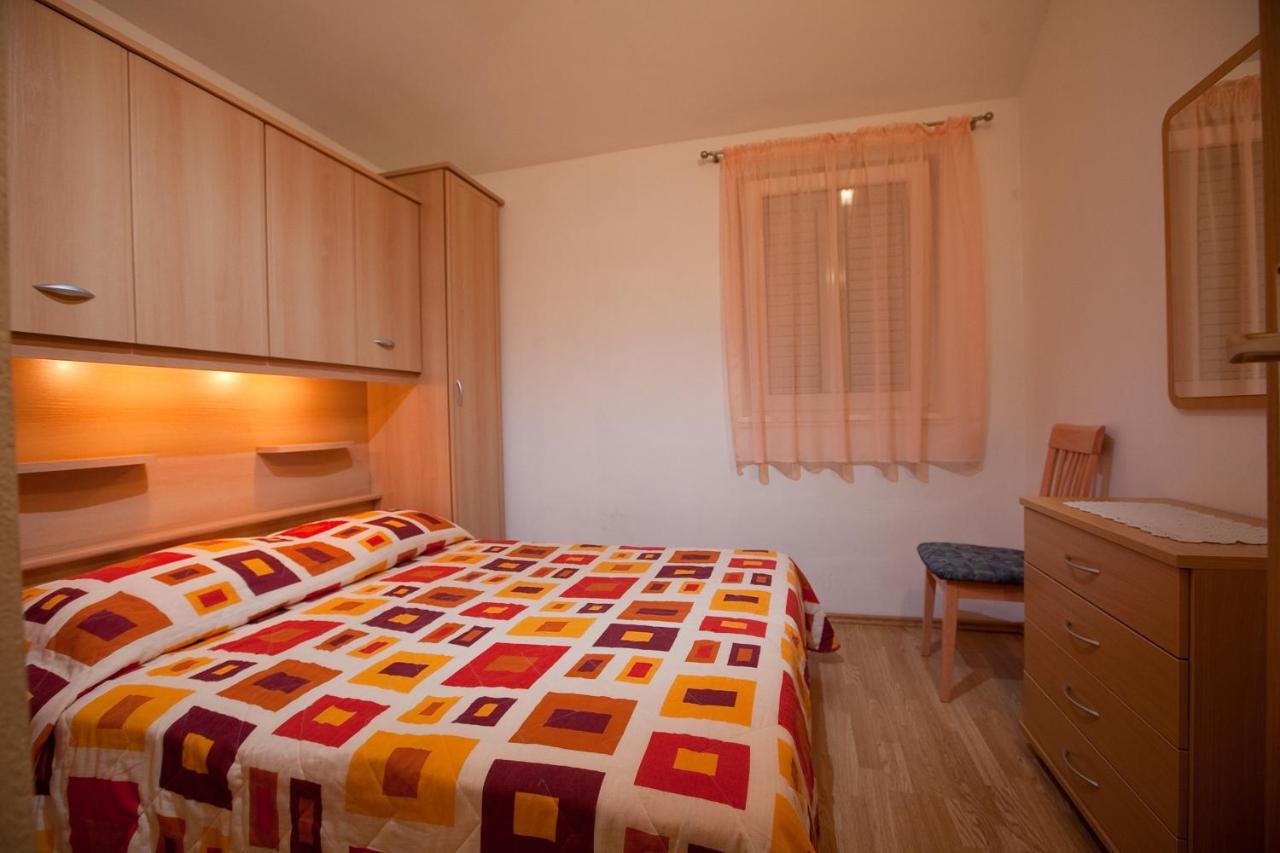 Vila Nives Podgora Dış mekan fotoğraf